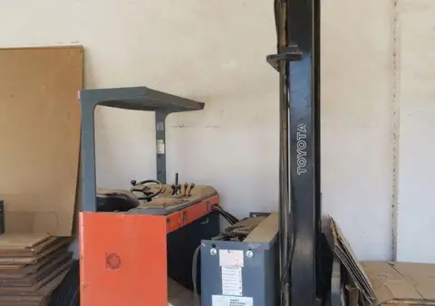 Toyota Indoor Electric Forklift