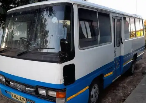 Toyota Coaster 13B 3,5