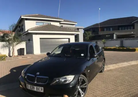 BMW 320i