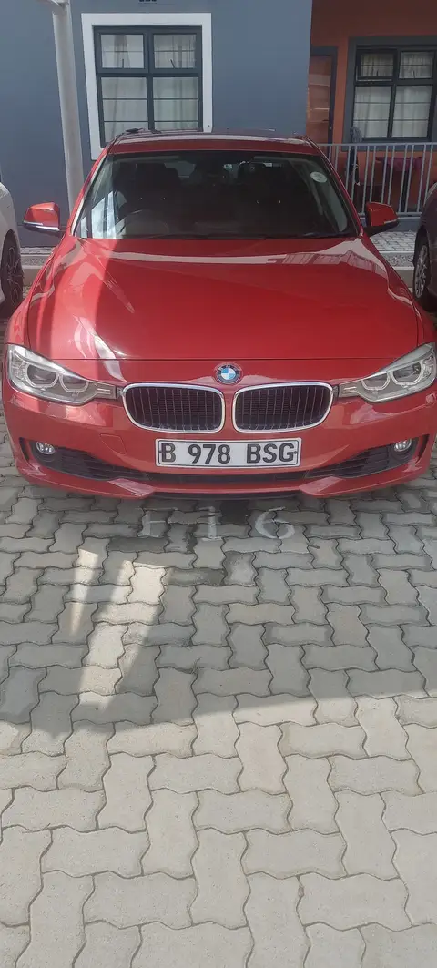 BMW 3 Series 320i