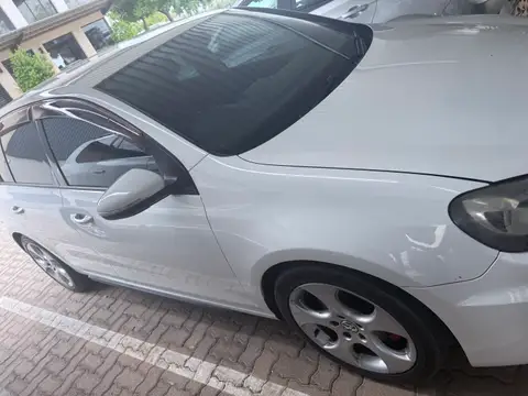 Volkswagen GTI 6