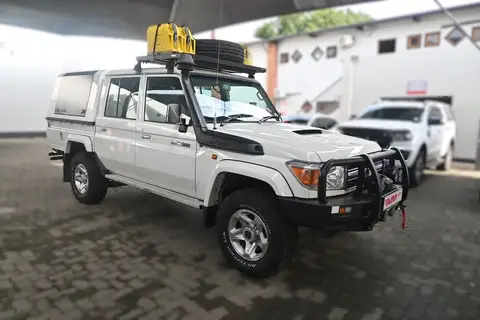 Toyota Land Cruiser 2015 Toyota Land Cruiser 79 4.