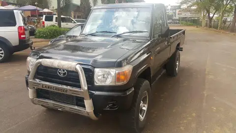 Toyota Land Cruiser 79