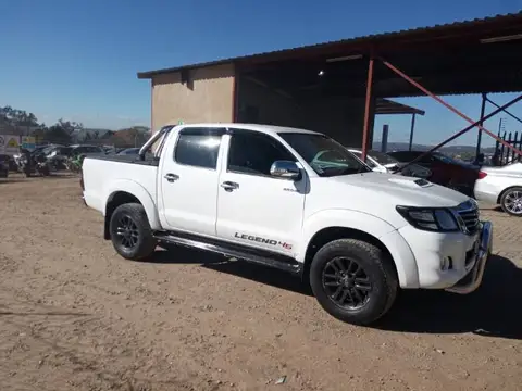 Toyota Hilux Double Cab Raider 2015 TOYOTA HILUX 3.0 D-4D 