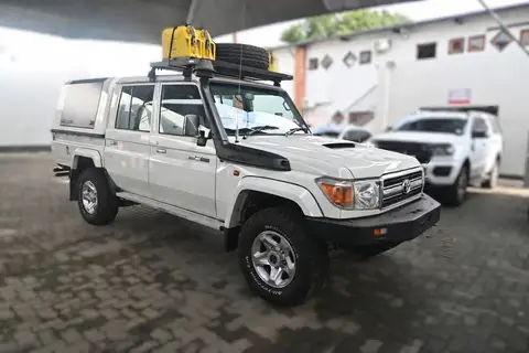 Toyota Land Cruiser 79 2015 Toyota Land Cruiser 79 4.