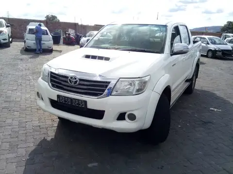 Toyota Hilux Double Cab 4X4 RaiderX 2014 TOYOTA HILUX 3.0 D-4D