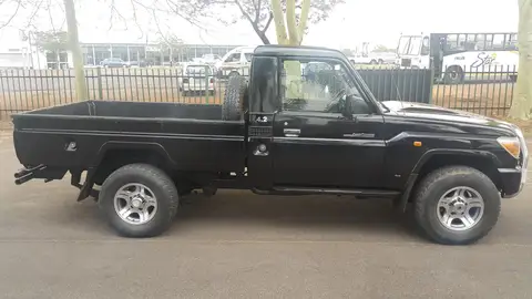 Toyota Land Cruiser 76 Used Toyota Land Cruiser