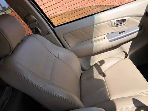 Toyota Fortuner 4L 1GR FE engine