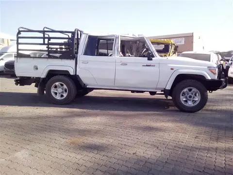 Toyota Land Cruiser 79 2020 TOYOTA LAND CRUISER 79 4.