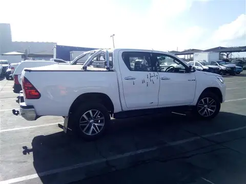 Toyota Hilux Double Cab GD-6 4x4 Raider code3 TOYOTA HILUX 2.8 GD-6 