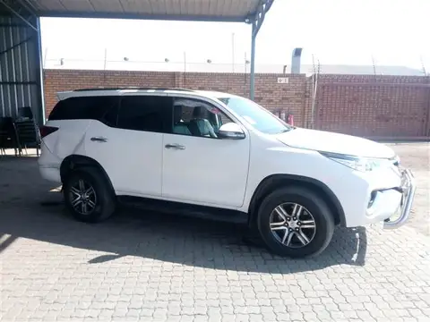 Toyota Fortuner 2018 TOYOTA FORTUNER 2.4GD-6 R