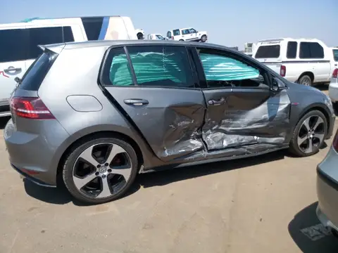 Volkswagen GTI  damaged