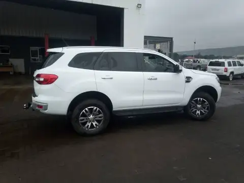 Ford Everest  FORD EVEREST 2.0D XLT