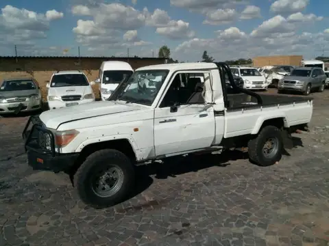 Toyota Land Cruiser 79 TOYOYA LAND CRUISER 4.0 